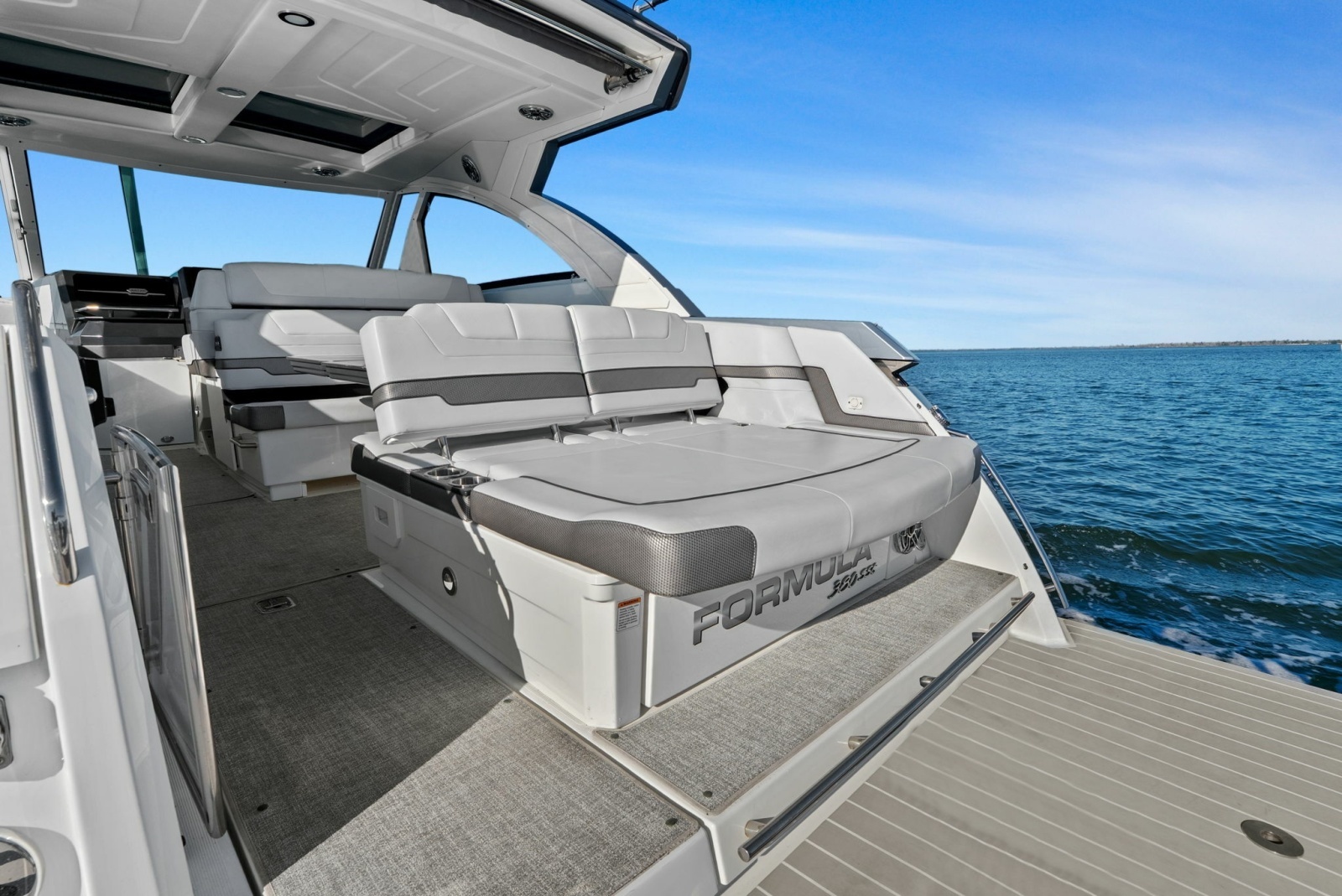 Bada Beng 38ft Formula Yacht For Sale