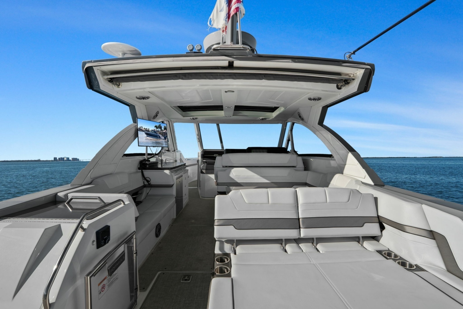 Bada Beng 38ft Formula Yacht For Sale