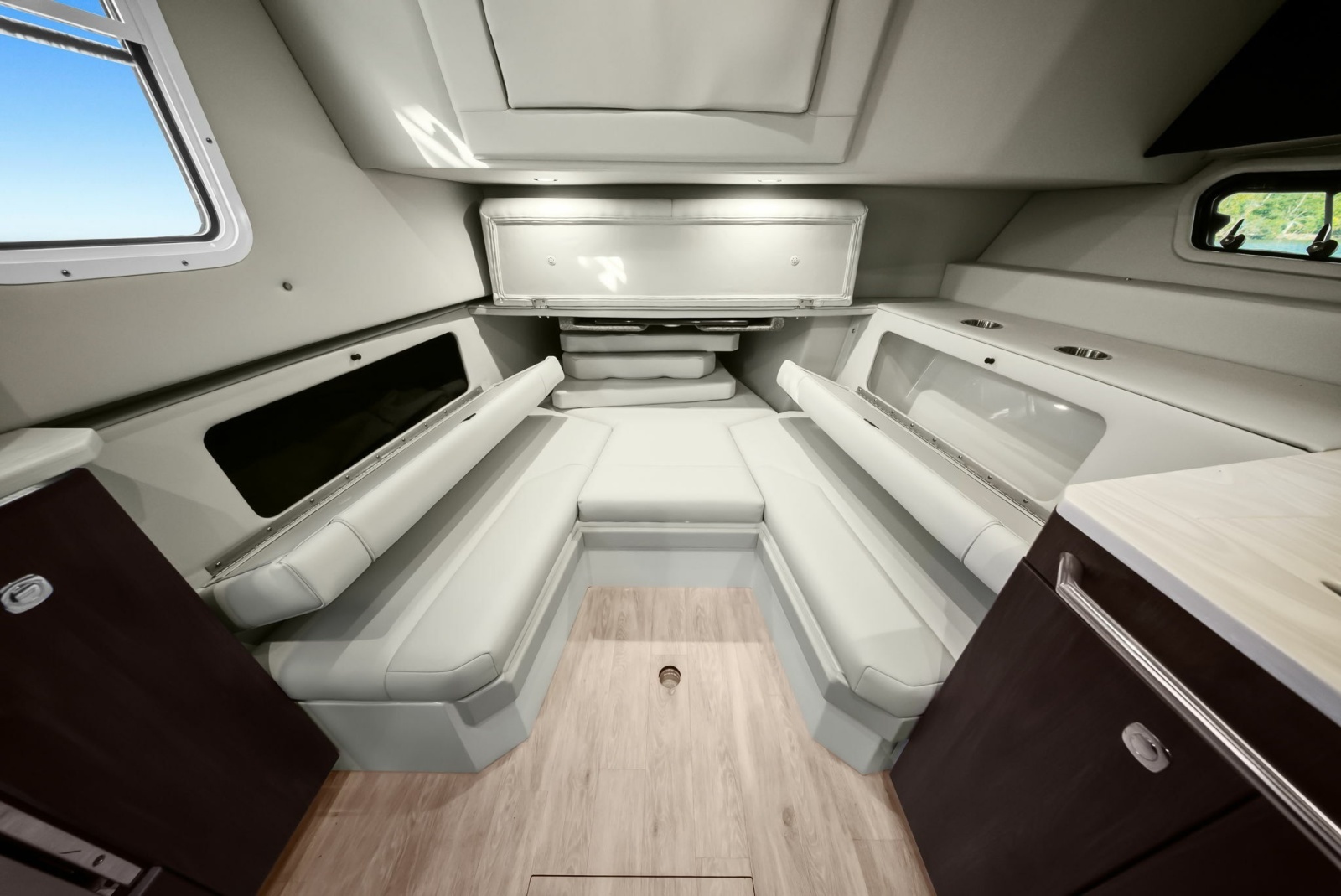 Bada Beng 38ft Formula Yacht For Sale