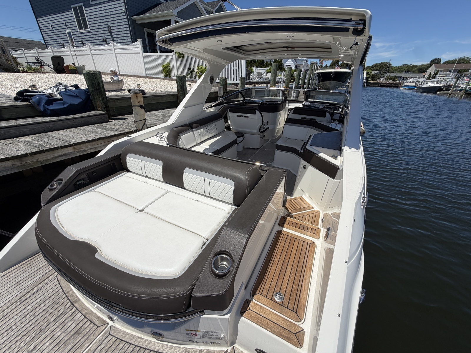2017 Sea Ray 310 SLX