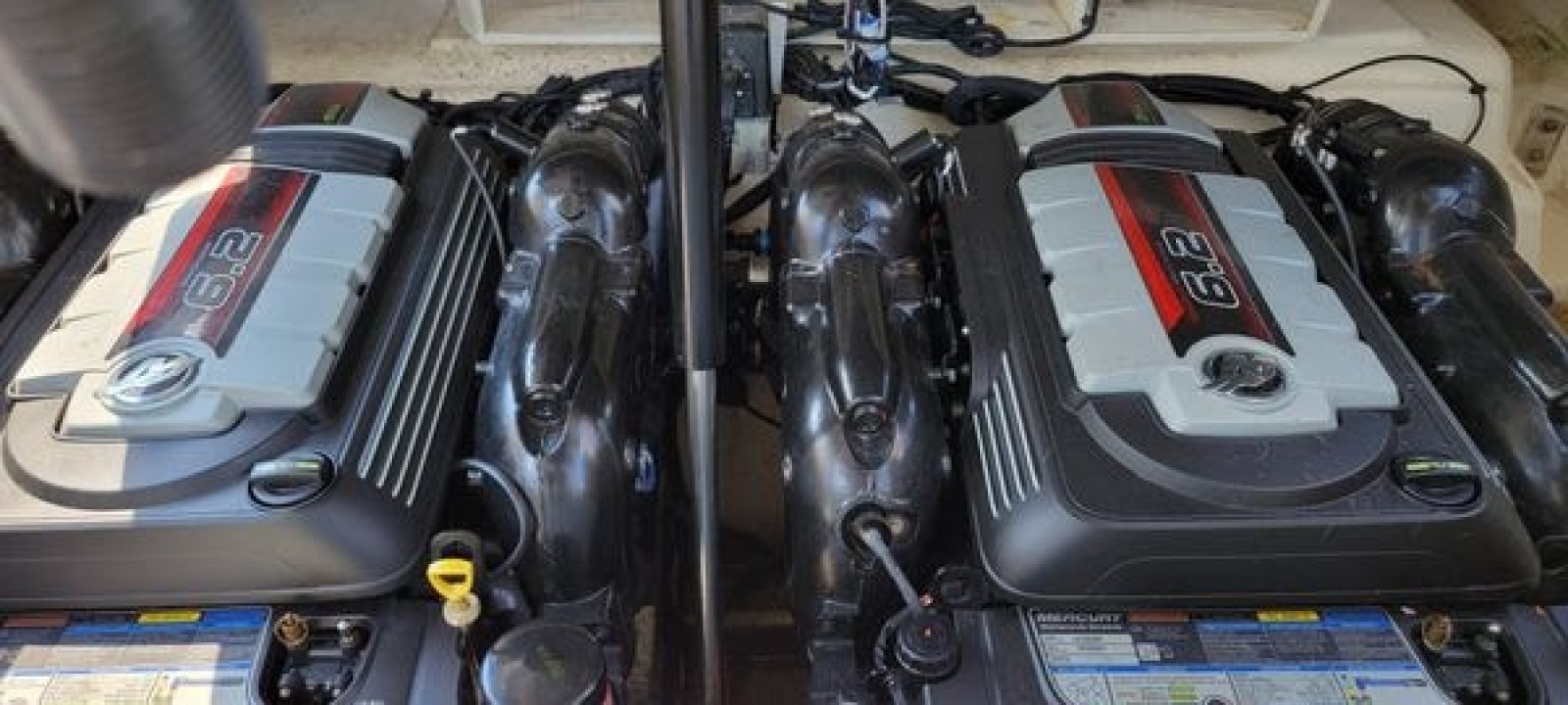 32' 2017 Sea Ray 310 SLX