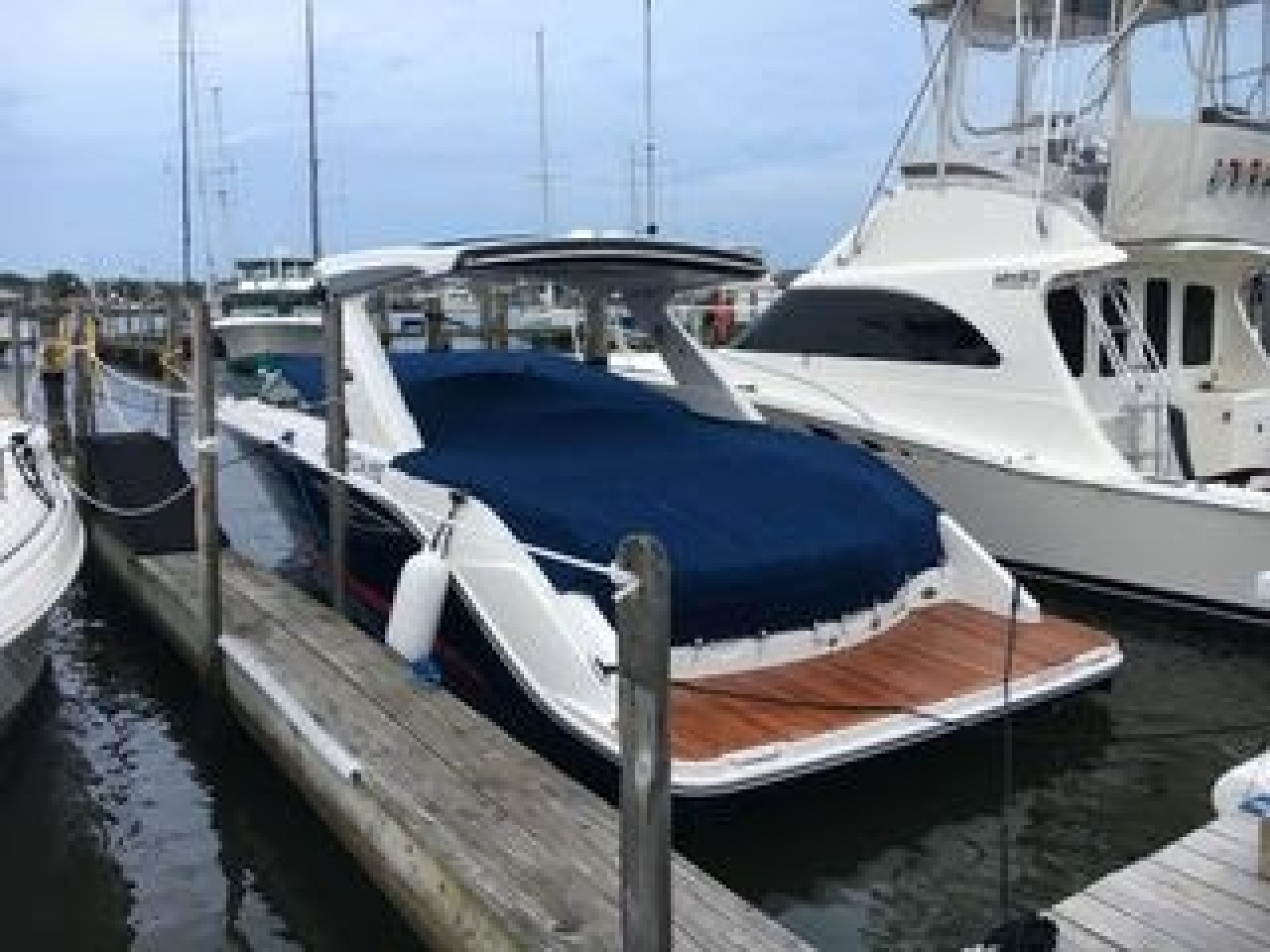 32' 2017 Sea Ray 310 SLX