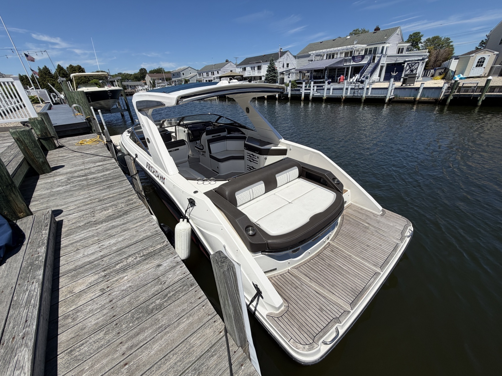 2017 Sea Ray 310 SLX