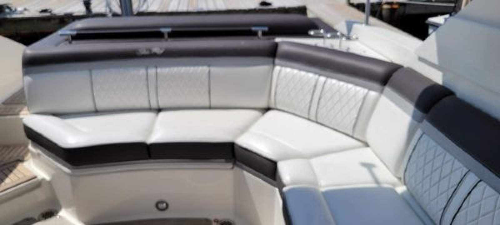 32' 2017 Sea Ray 310 SLX