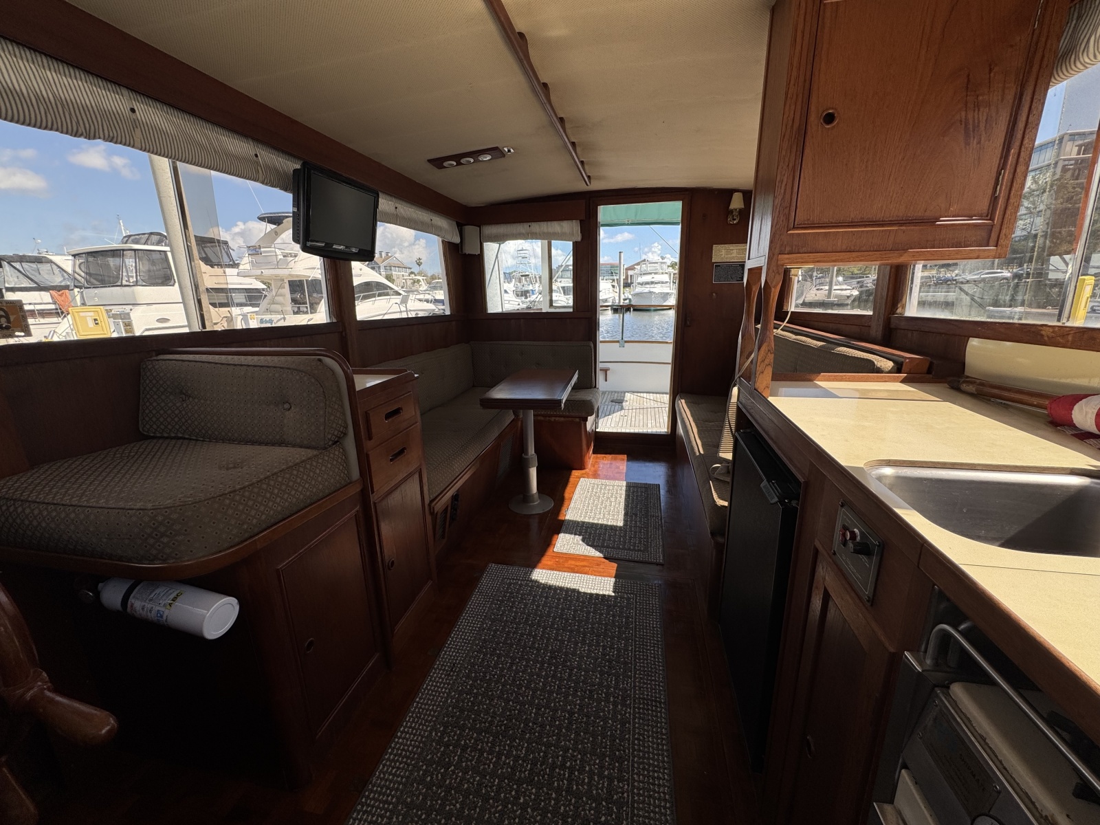 32' 1978 Grand Banks 32 Sedan