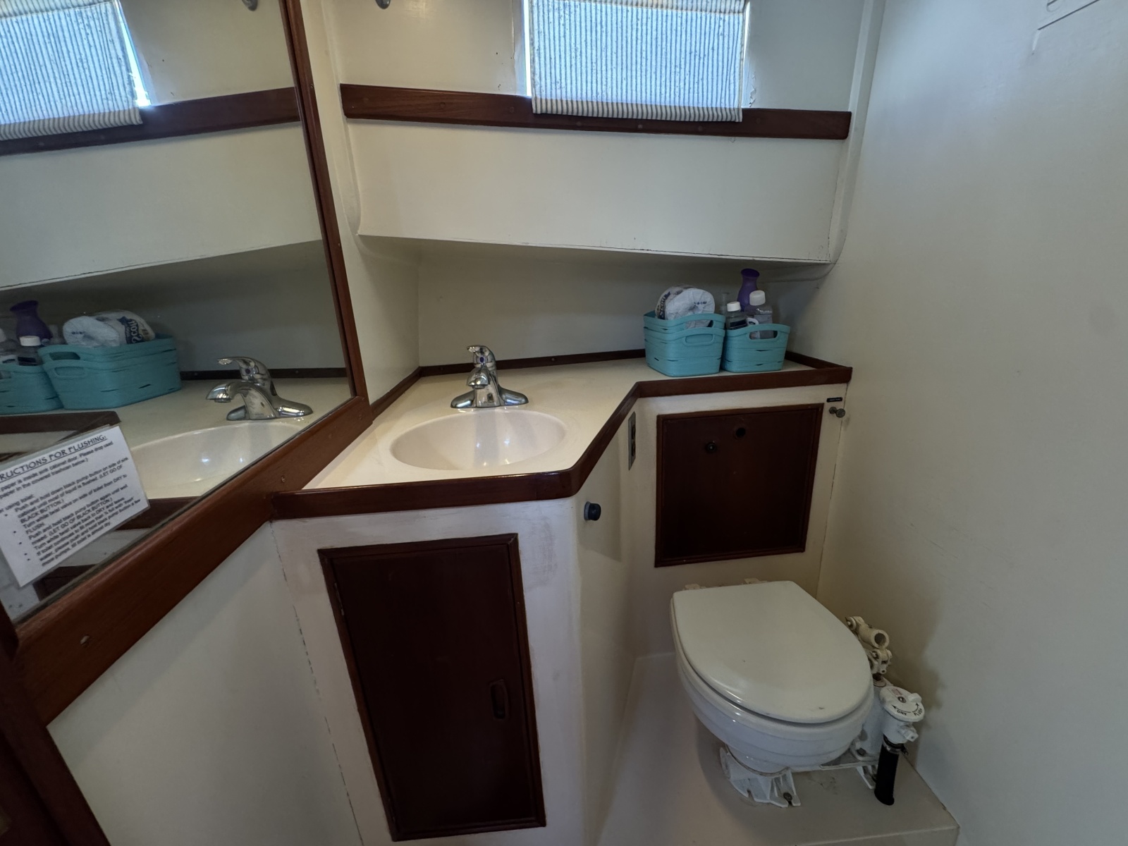 32' 1978 Grand Banks 32 Sedan