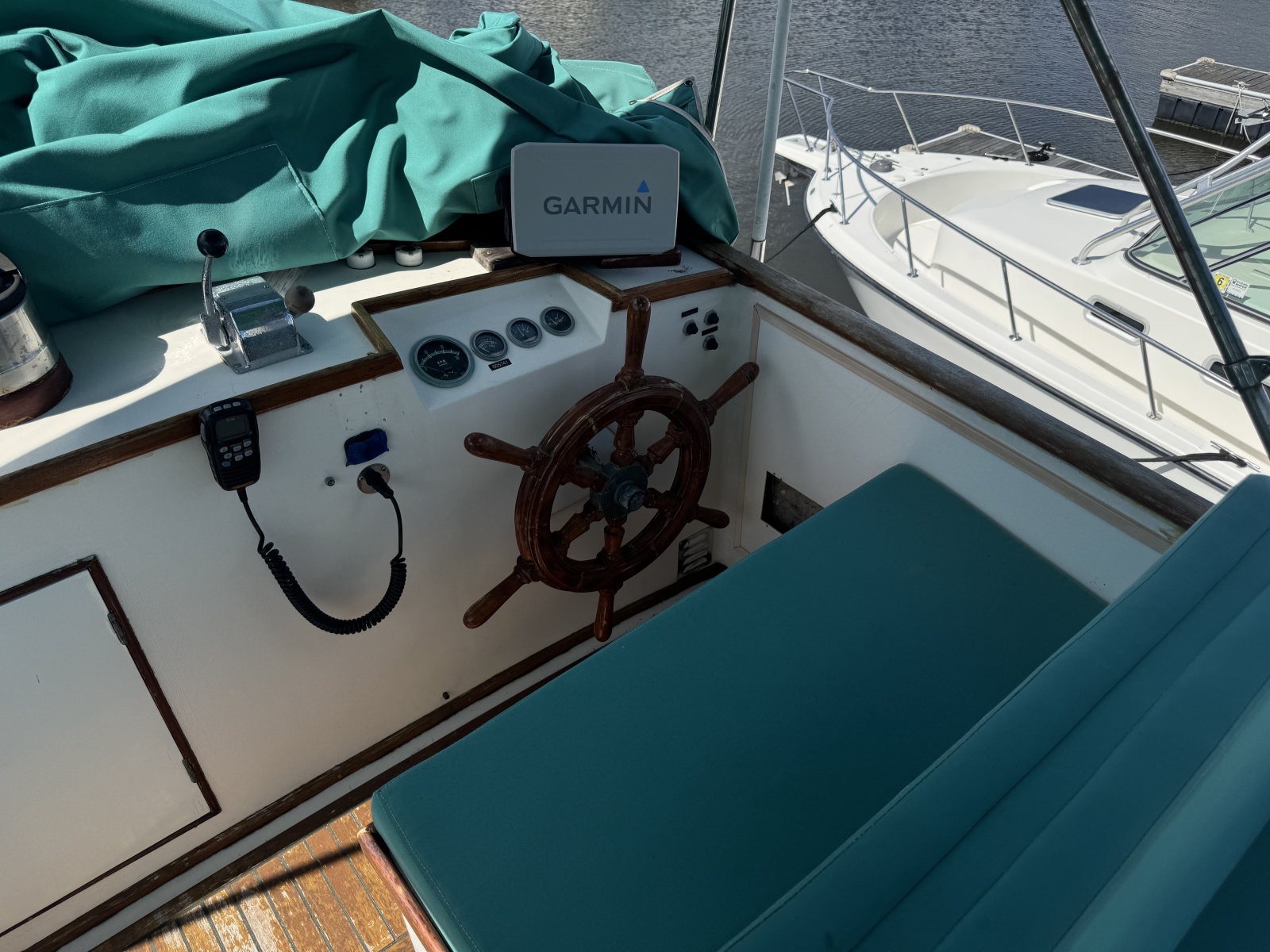 32' 1978 Grand Banks 32 Sedan