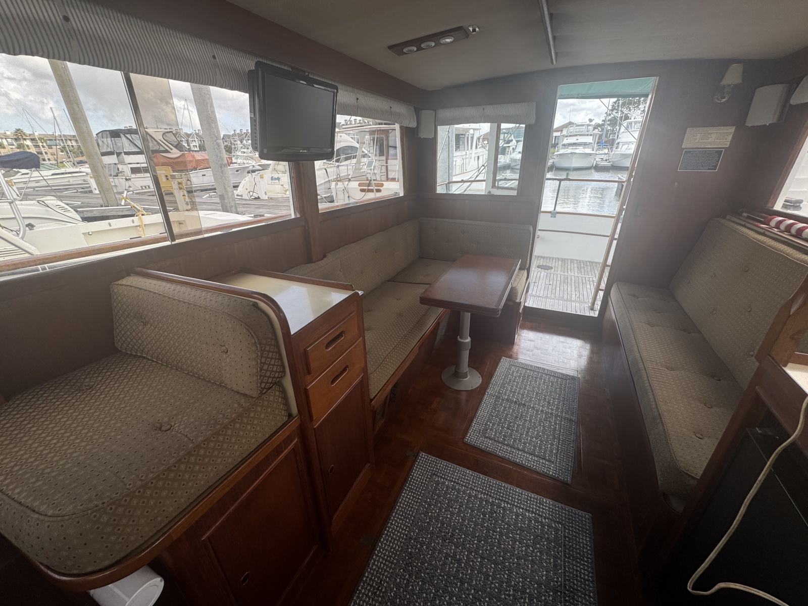 32' 1978 Grand Banks 32 Sedan