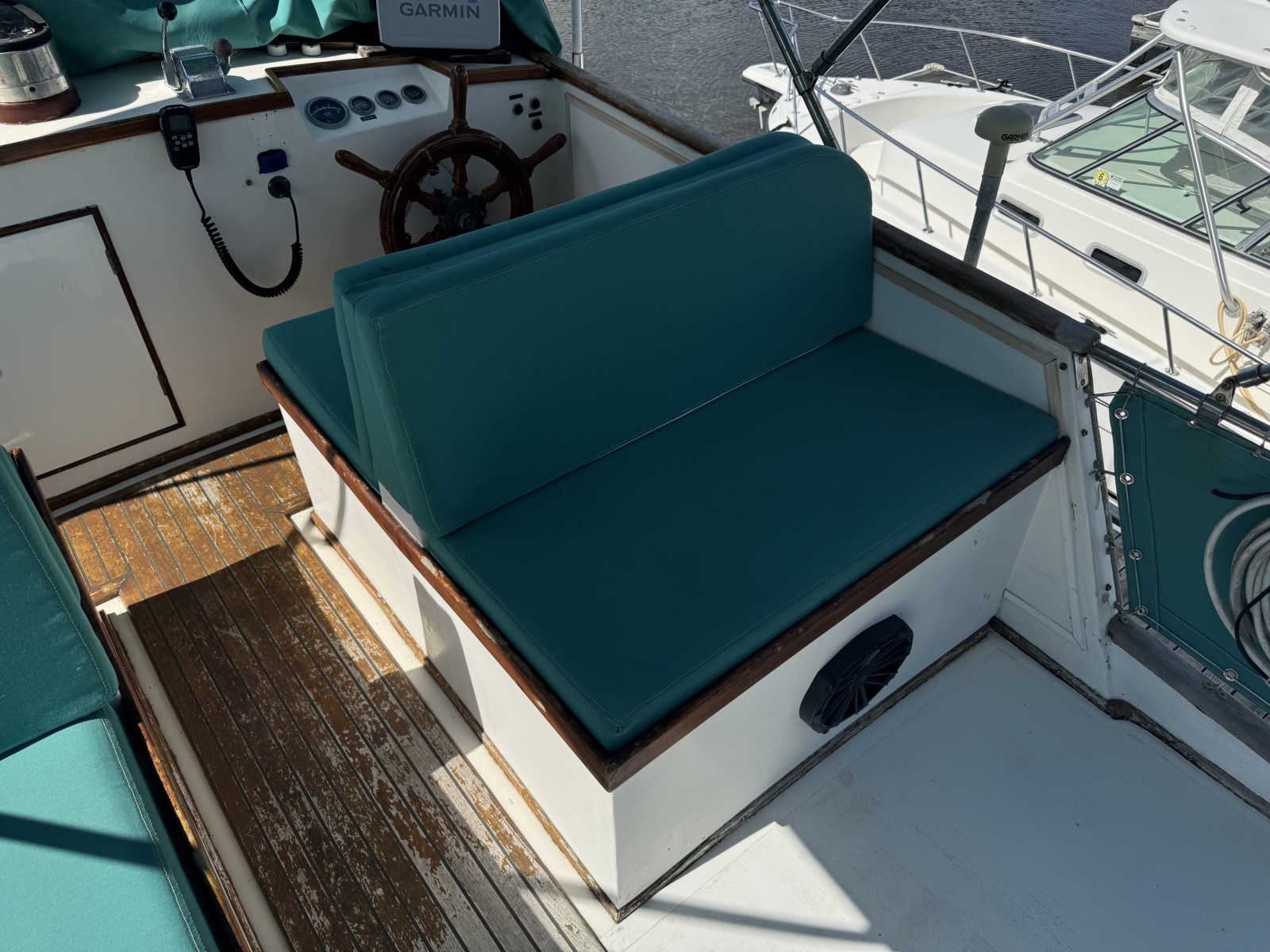 32' 1978 Grand Banks 32 Sedan