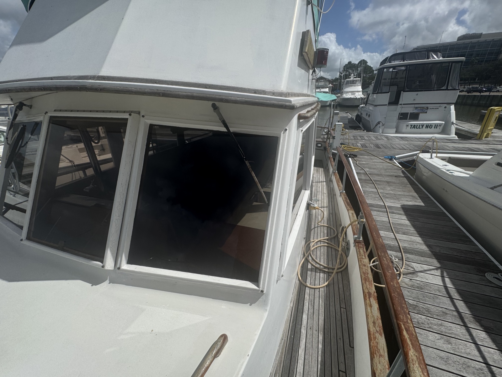 32' 1978 Grand Banks 32 Sedan