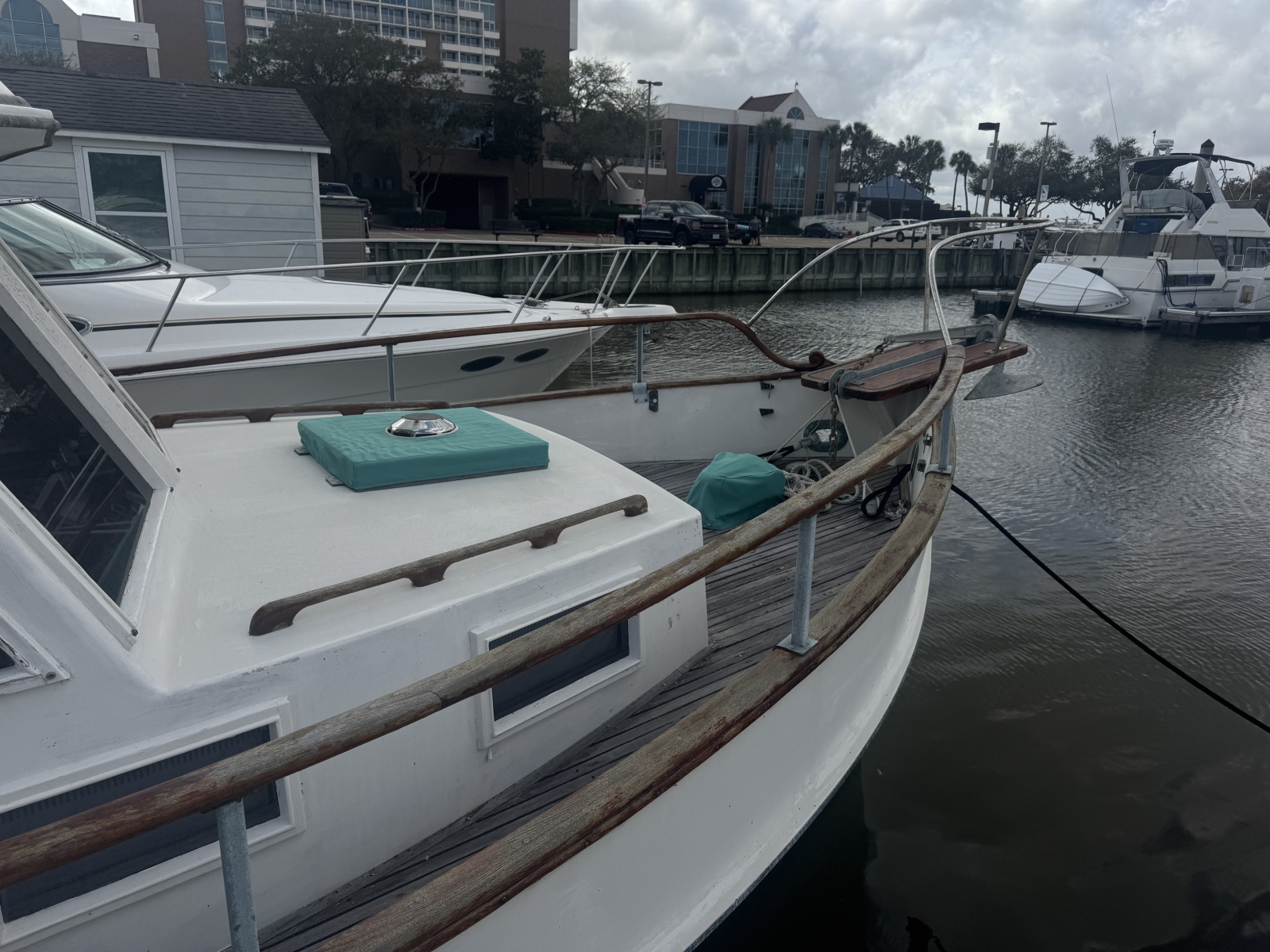 32' 1978 Grand Banks 32 Sedan