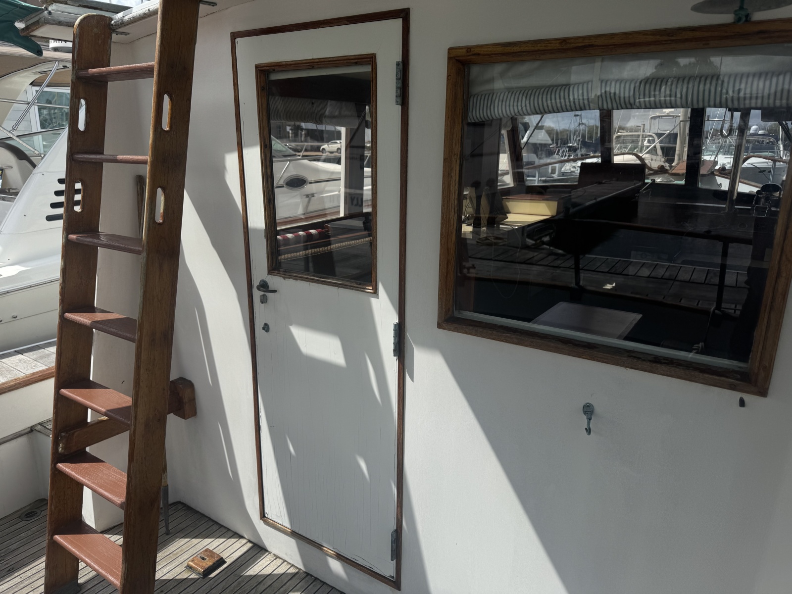 32' 1978 Grand Banks 32 Sedan