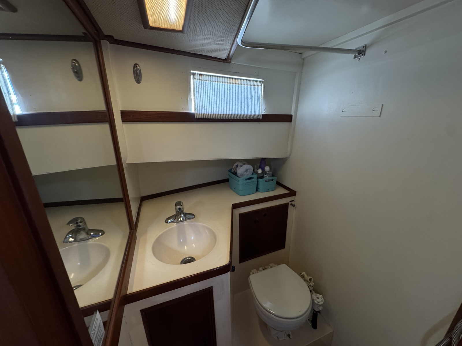 32' 1978 Grand Banks 32 Sedan