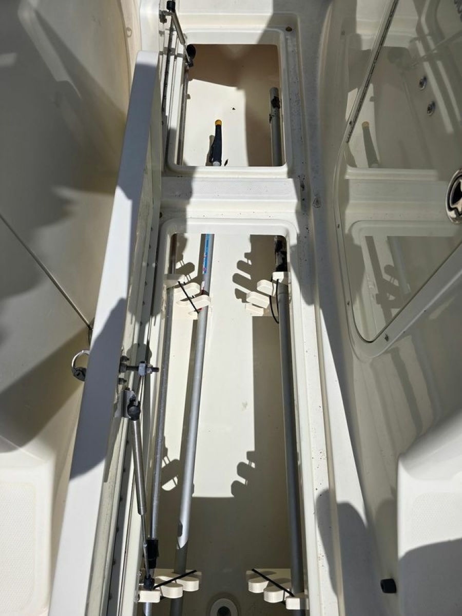 28' 2008 Hydra-Sports 