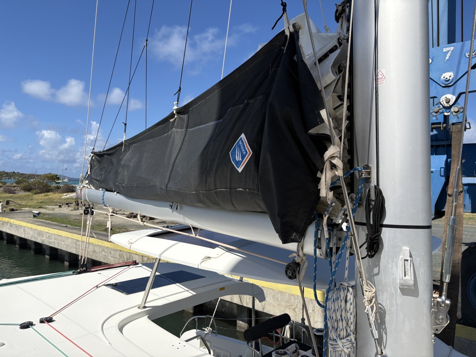 Apres Sail 42ft Lagoon Yacht For Sale