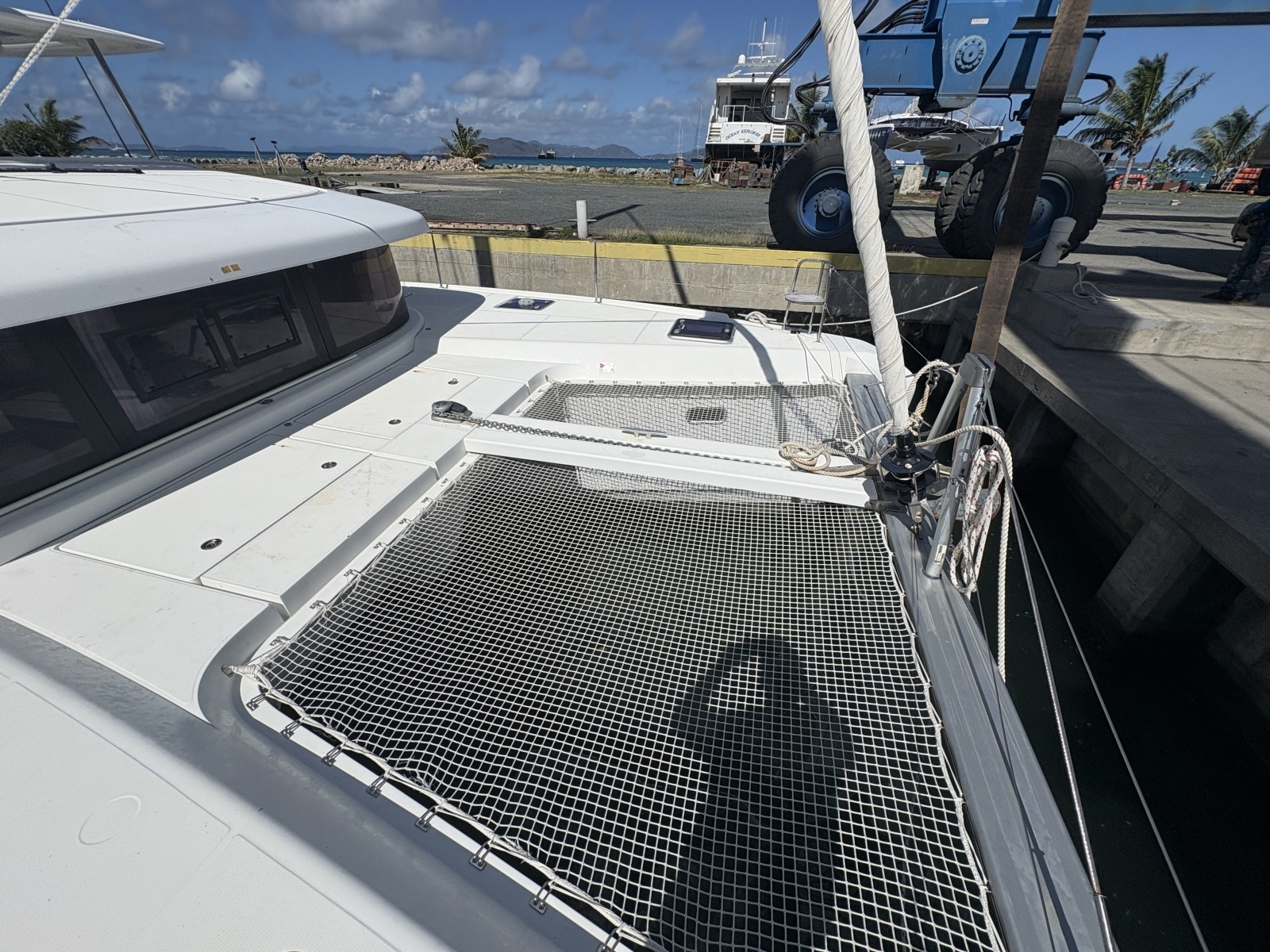 Apres Sail 42ft Lagoon Yacht For Sale