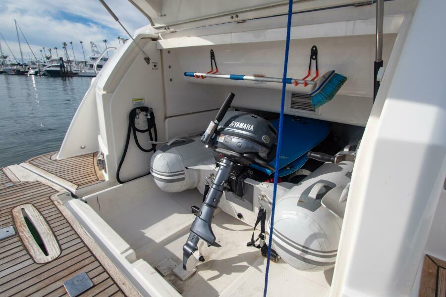 50' 2012 Riviera 50 Sport Yacht