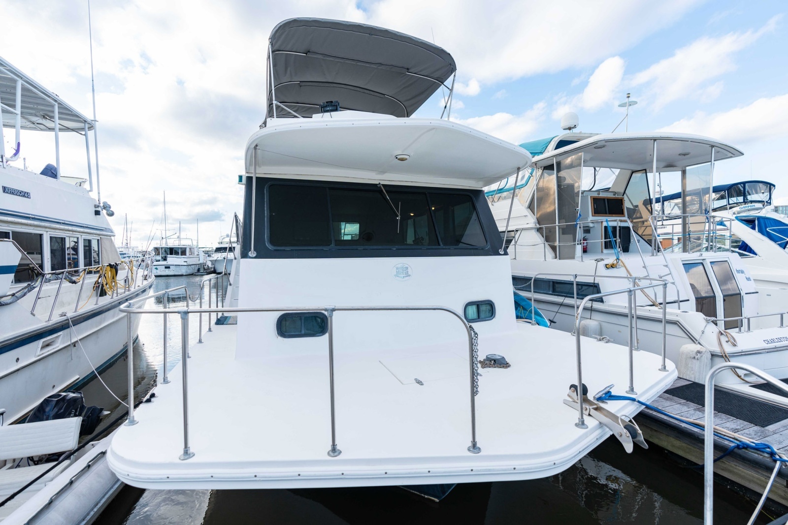 2001 Harbor Master 520 Coastal