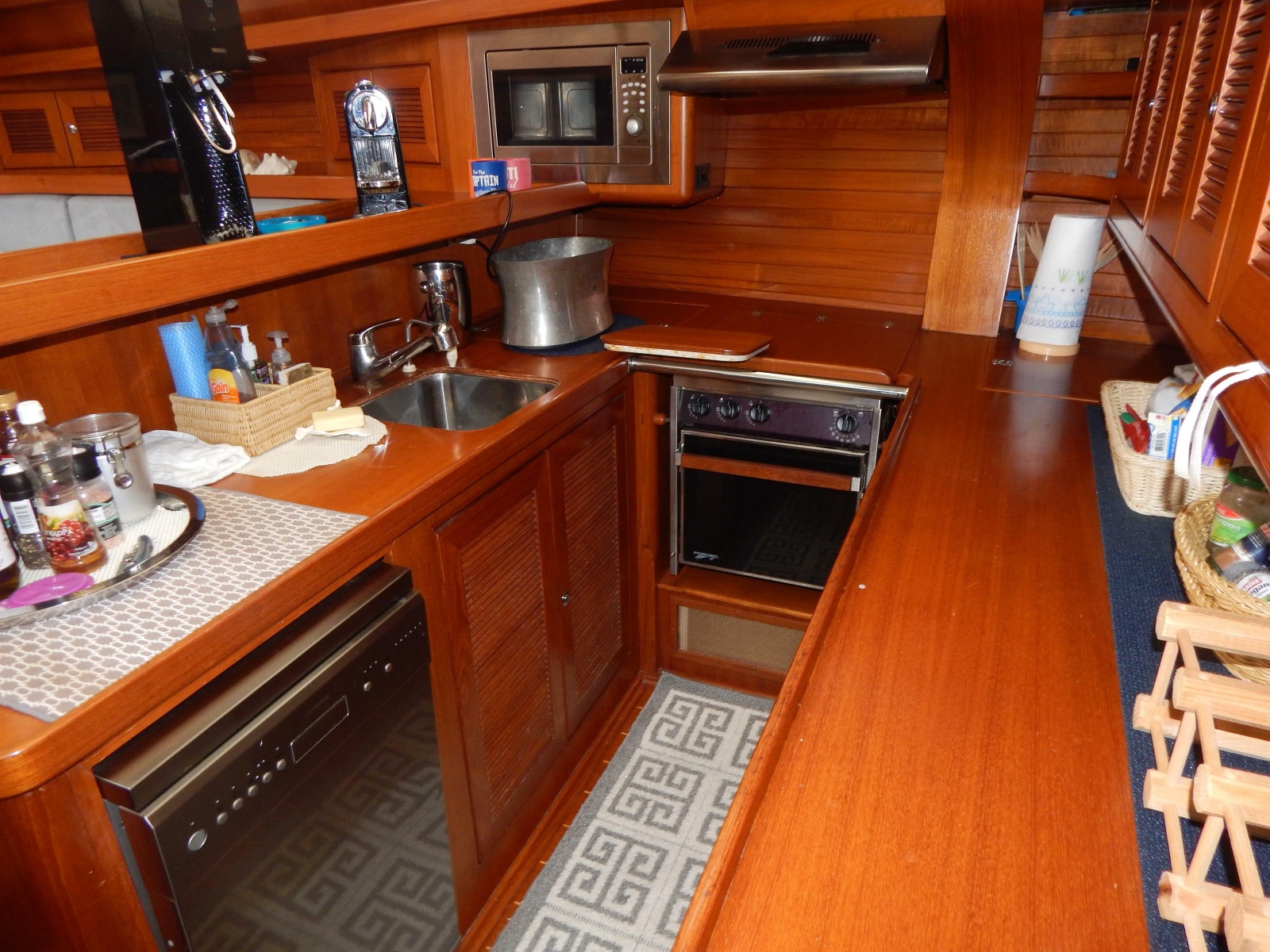 58' 2002 Northwind 