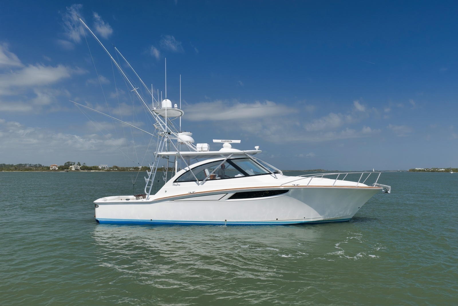 42ft Mag Bay Yacht For Sale