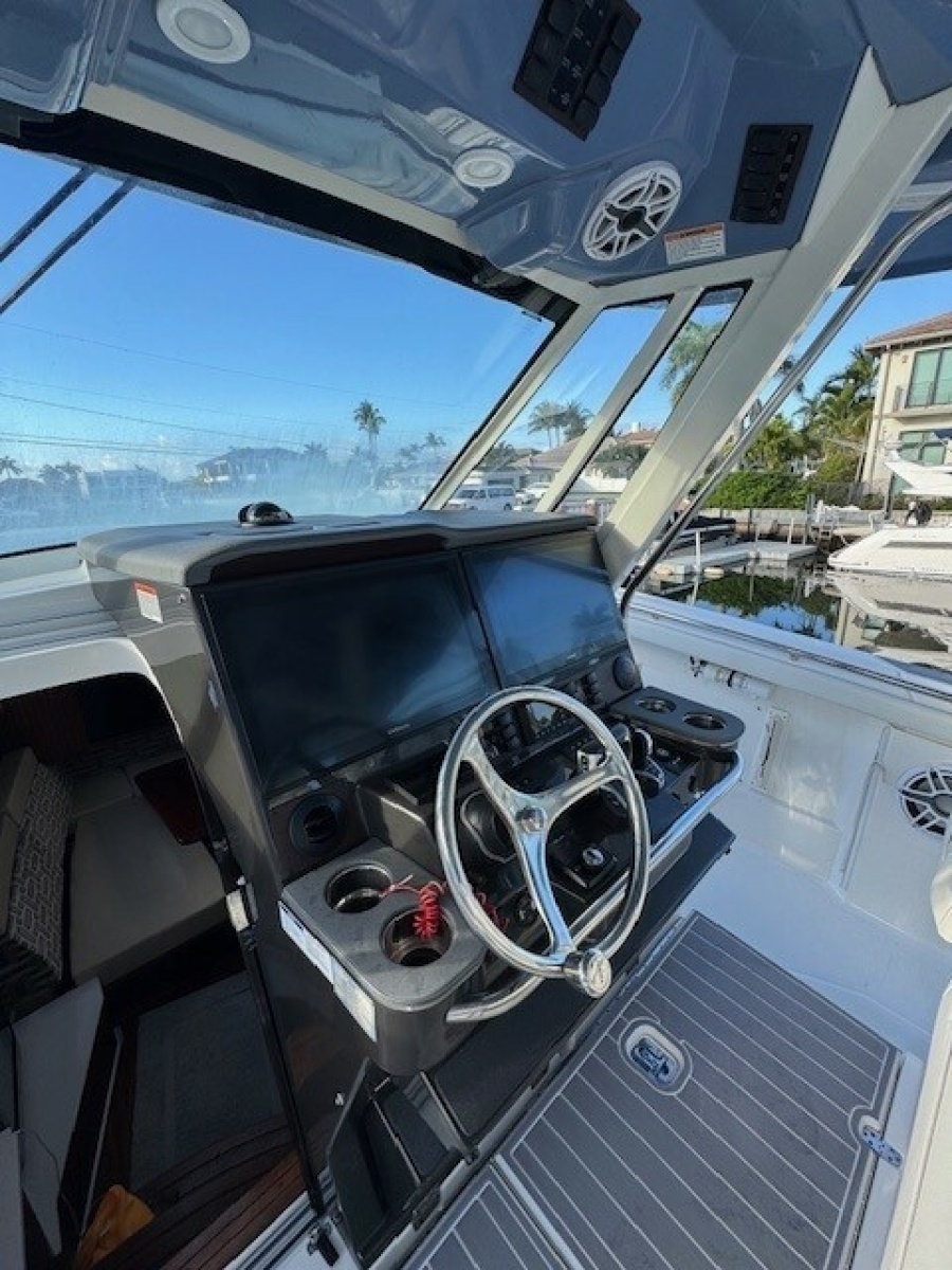 42' 2023 Pursuit S 428 Sport