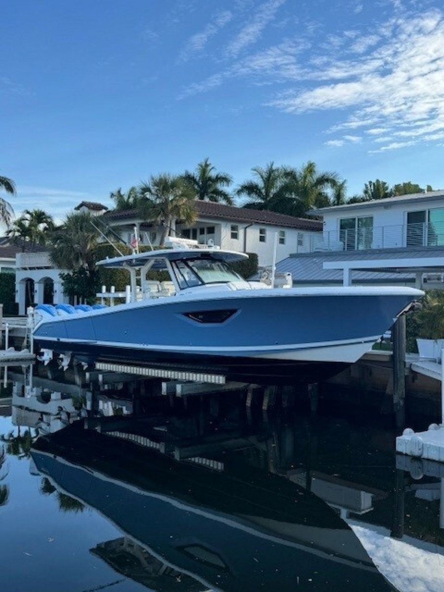 2023 Pursuit S 428 Sport