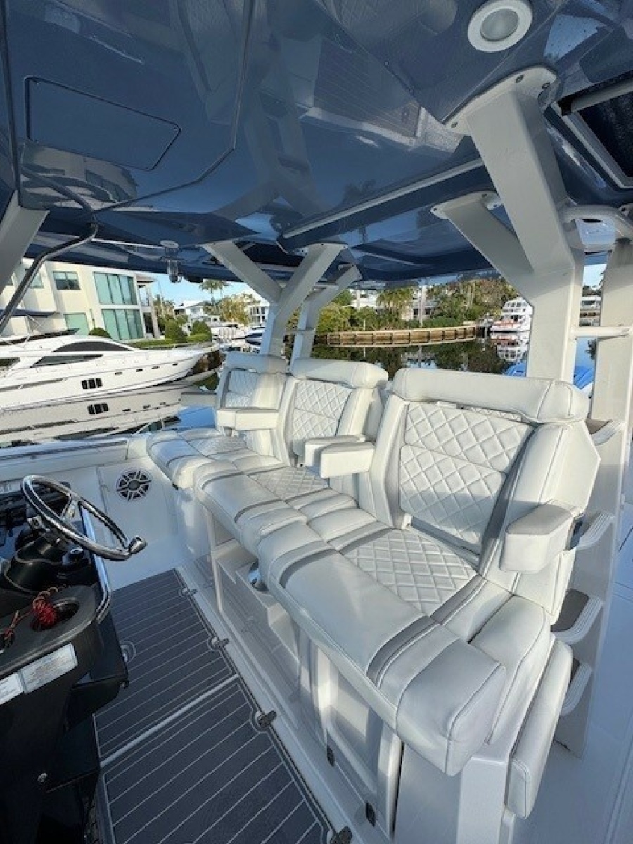42' 2023 Pursuit S 428 Sport
