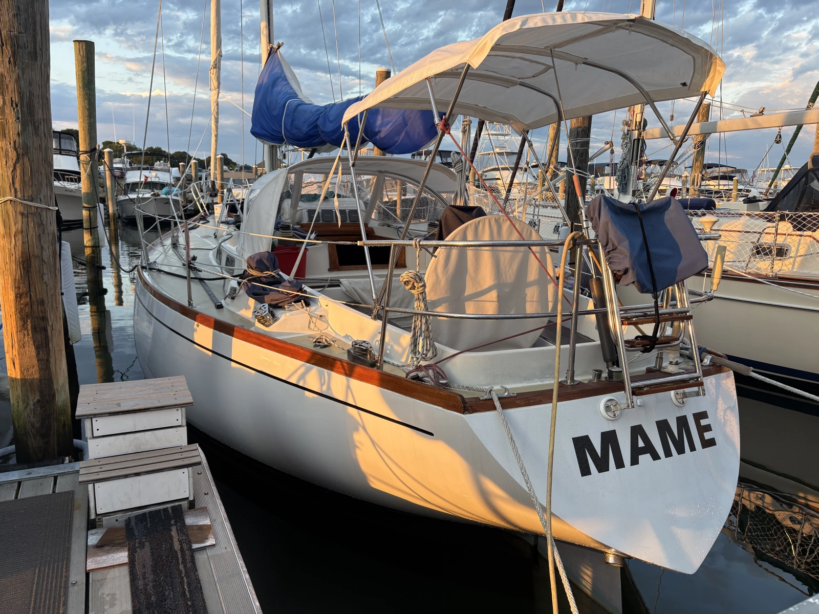 Aft port quarter with bimini