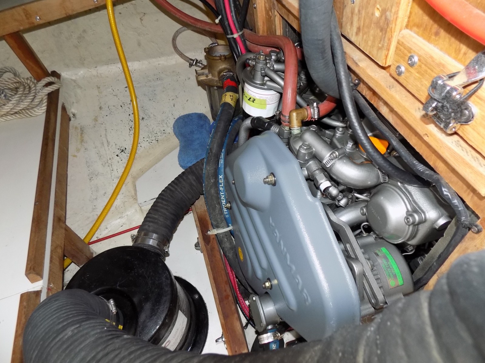 Aft engine in after compartment