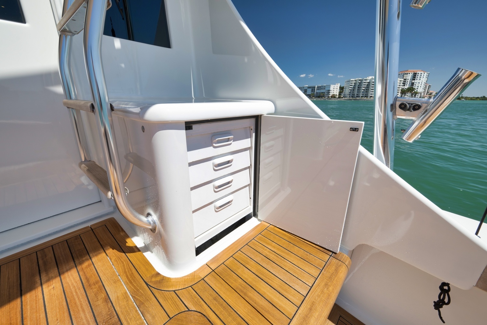 Uno Mas 60ft Weaver Yacht For Sale