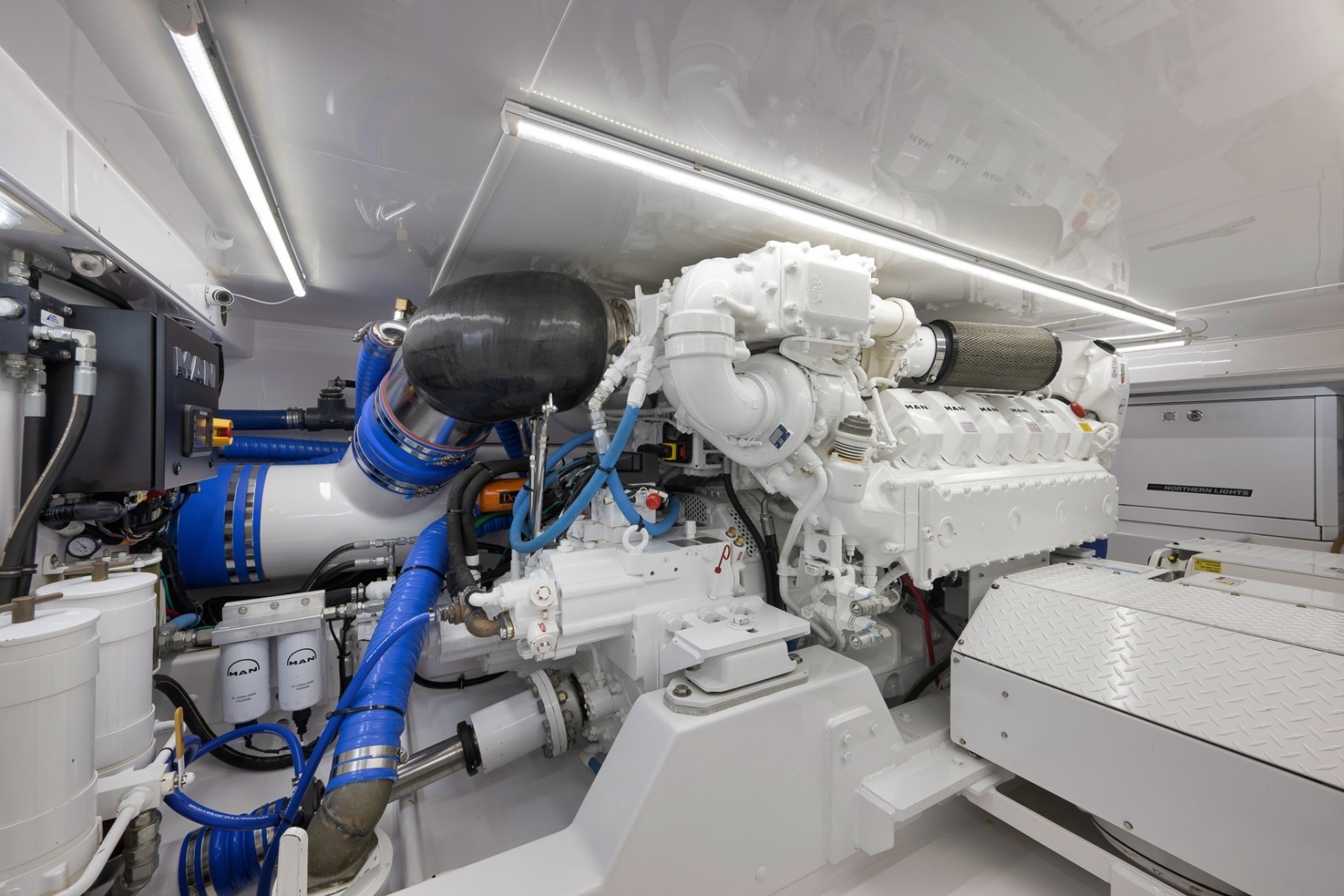 Uno Mas 60ft Weaver Yacht For Sale