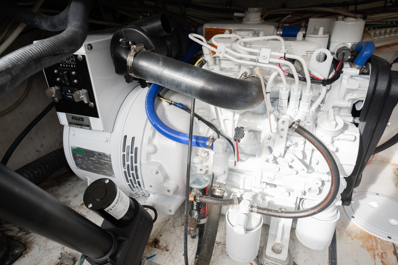 40' 2011 Contender 40 Express