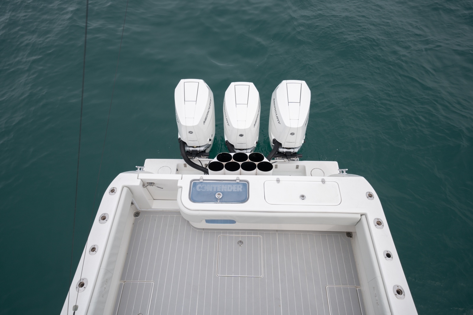 2011 Contender 40 Express