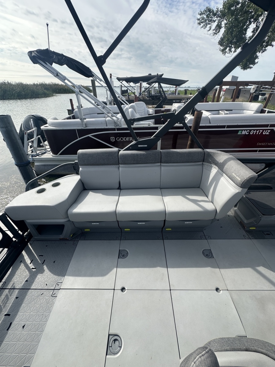 21' 2023 Sea-Doo Switch Cruise 21