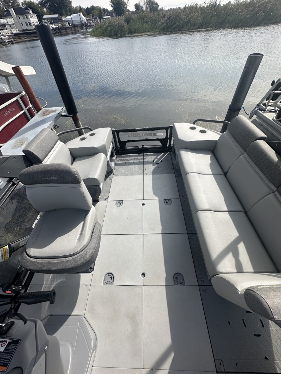 21' 2023 Sea-Doo Switch Cruise 21