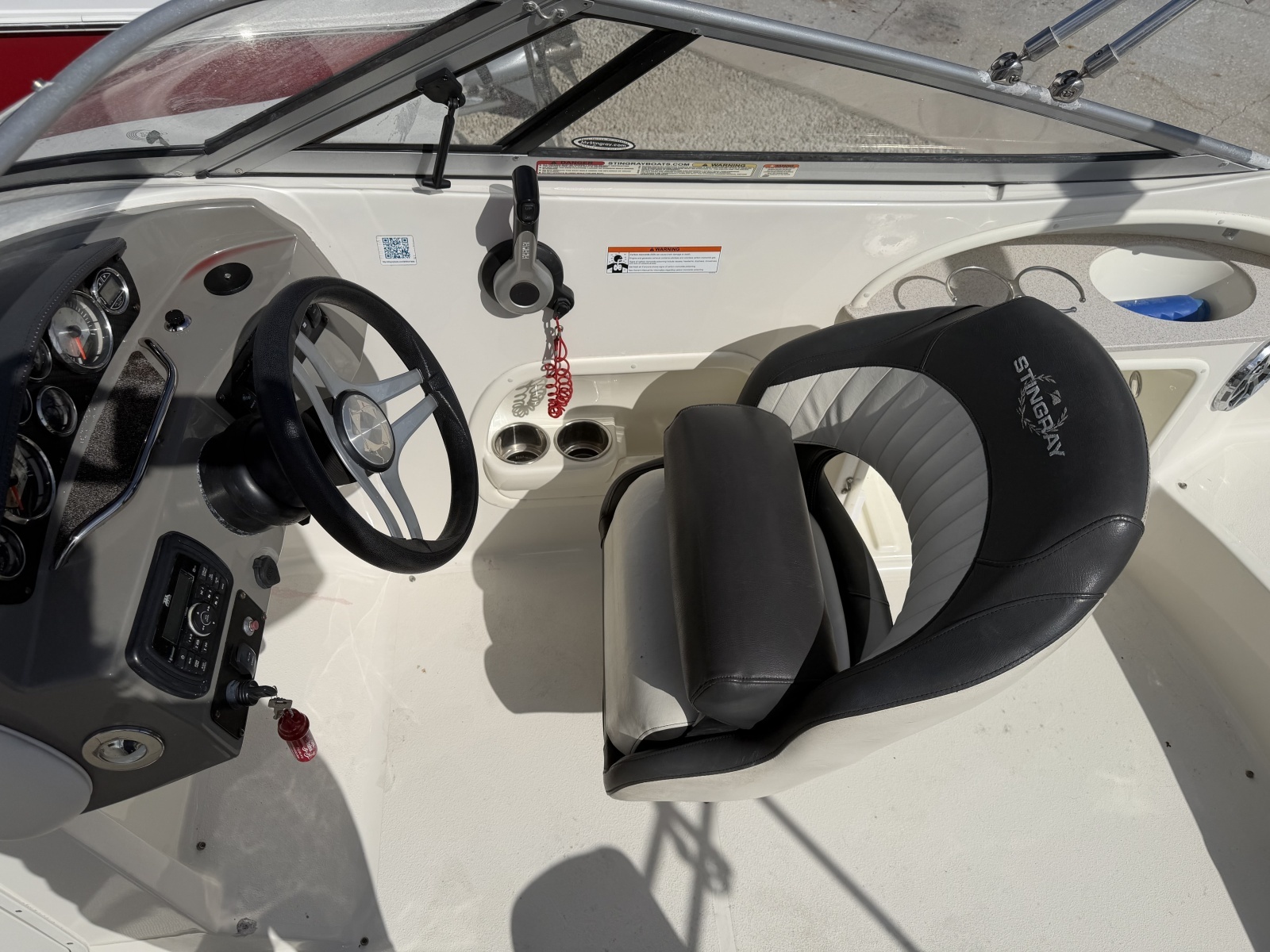 23ft Stingray Yacht For Sale