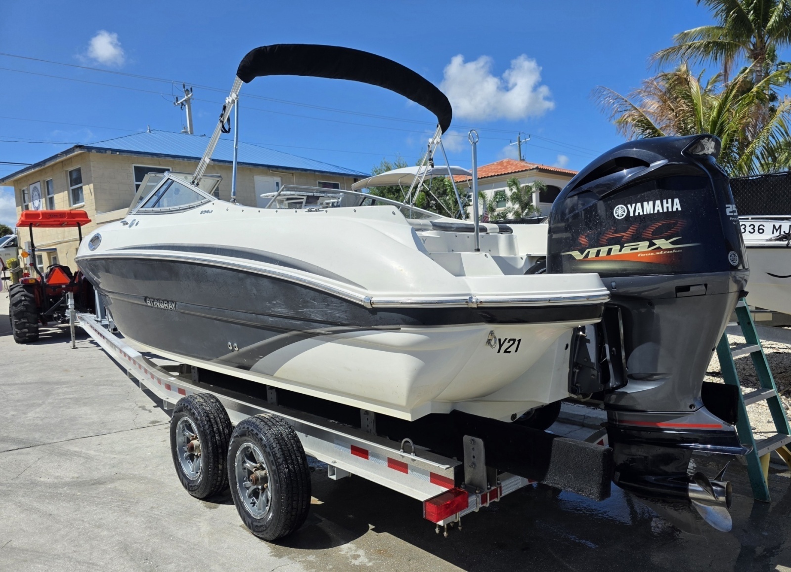 23ft Stingray Yacht For Sale