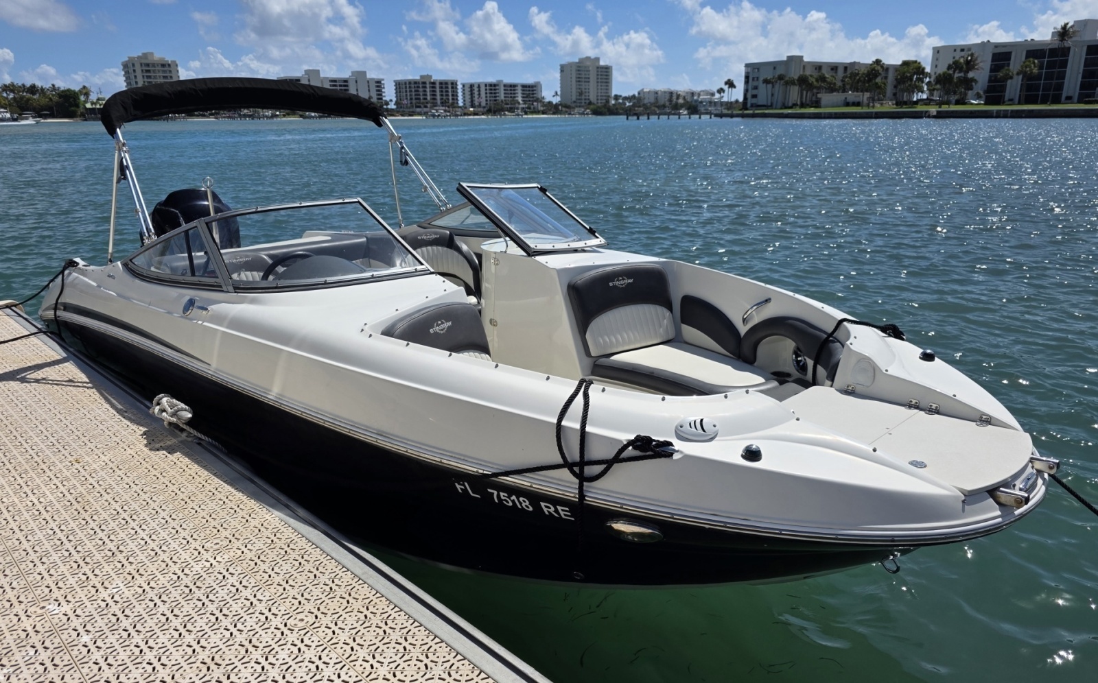 23ft Stingray Yacht For Sale