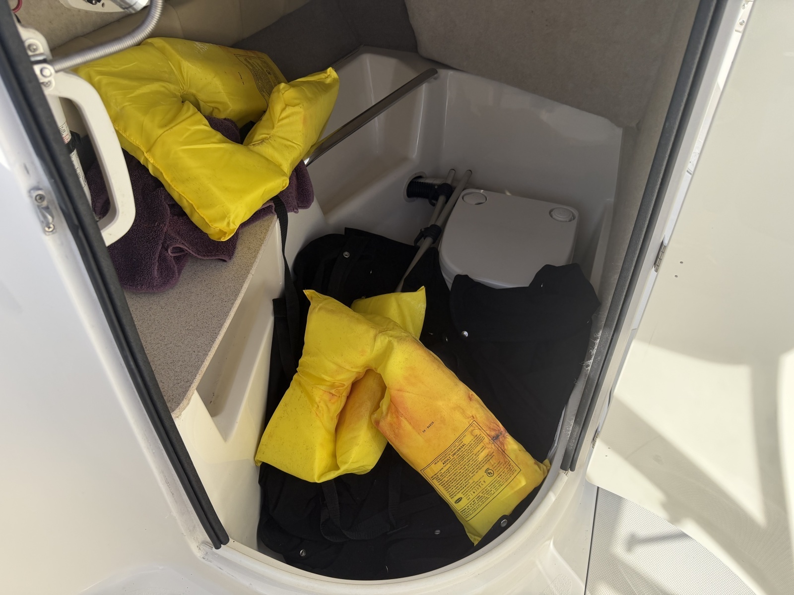 23ft Stingray Yacht For Sale