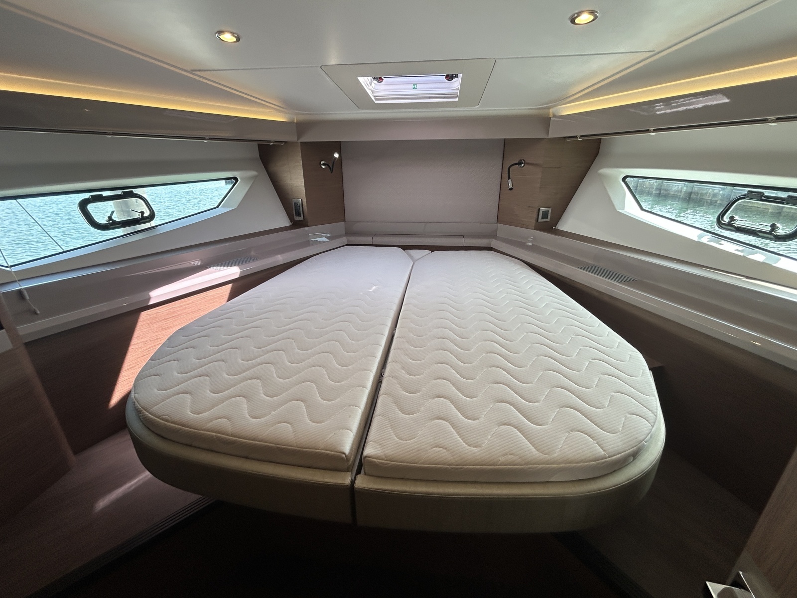 50ft Beneteau Yacht For Sale