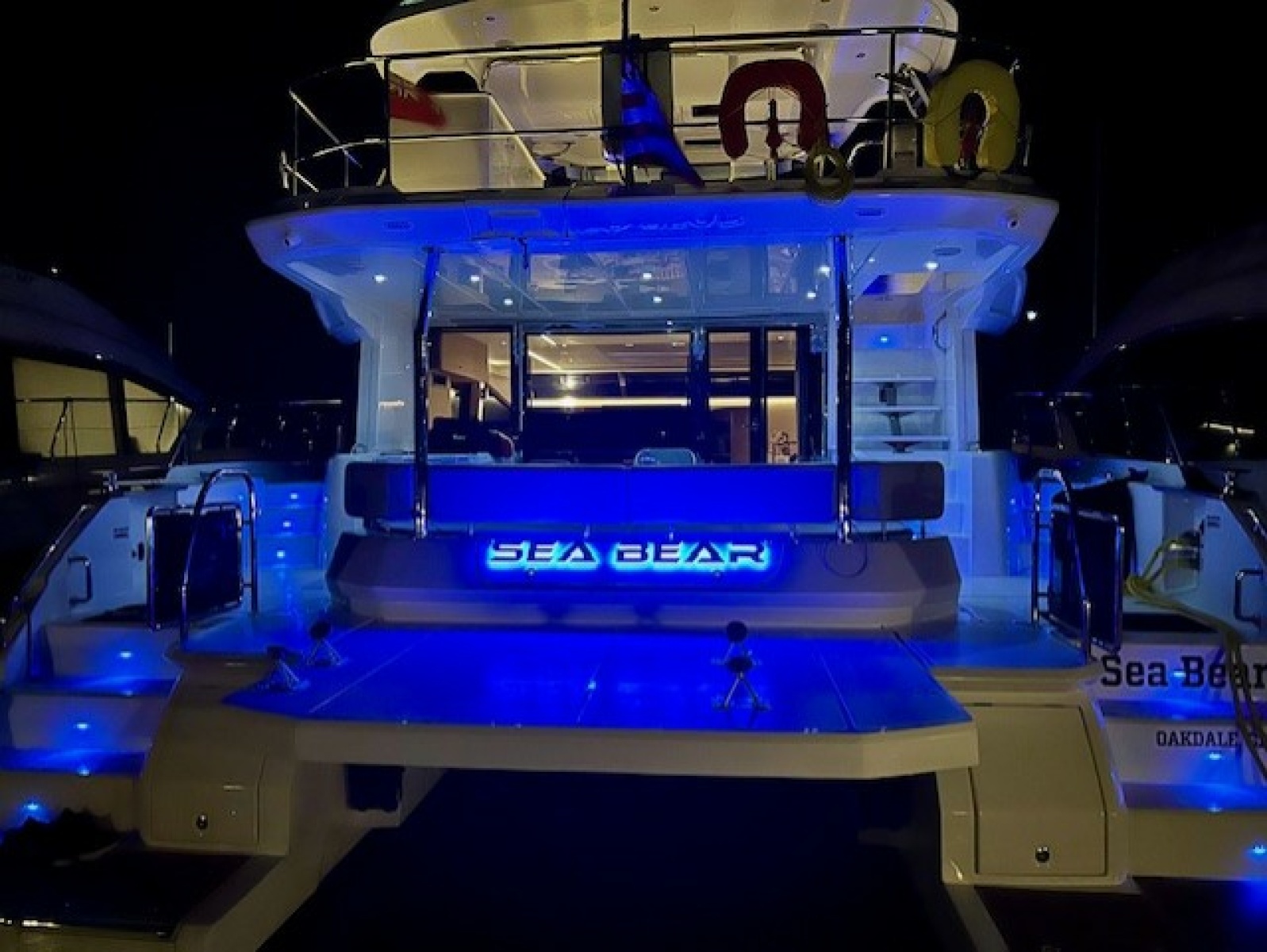 2023 Aquila 54 Yacht