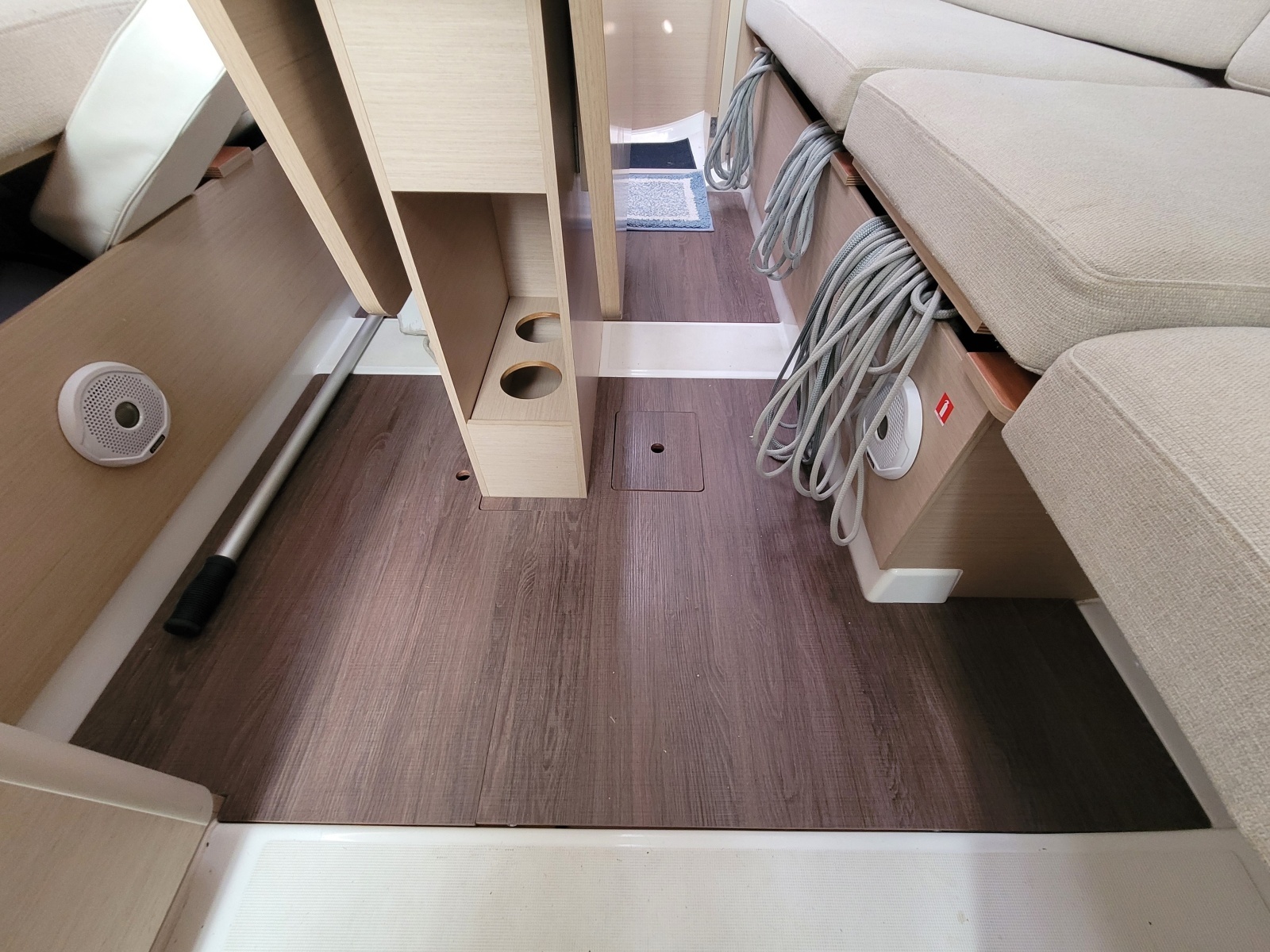 Earling 30ft Beneteau Yacht For Sale