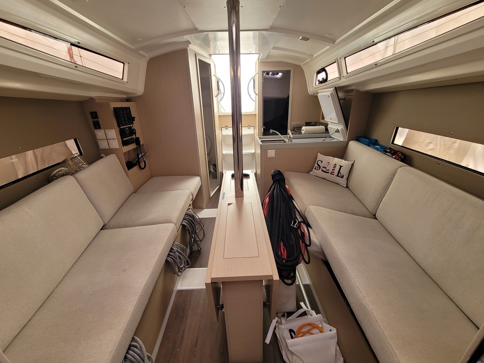 30' 2020 Beneteau 30.1