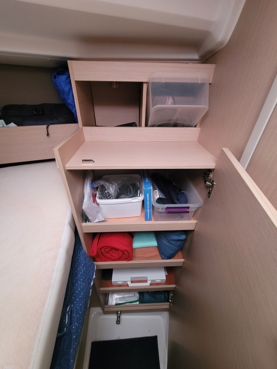 Earling 30ft Beneteau Yacht For Sale