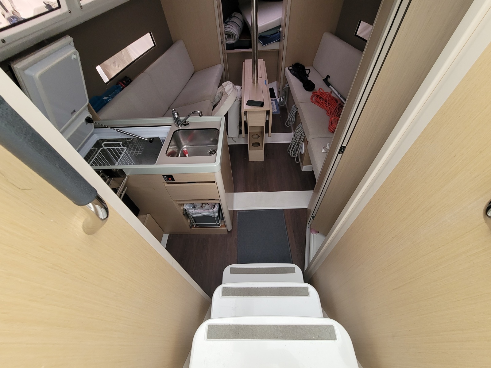 Earling 30ft Beneteau Yacht For Sale