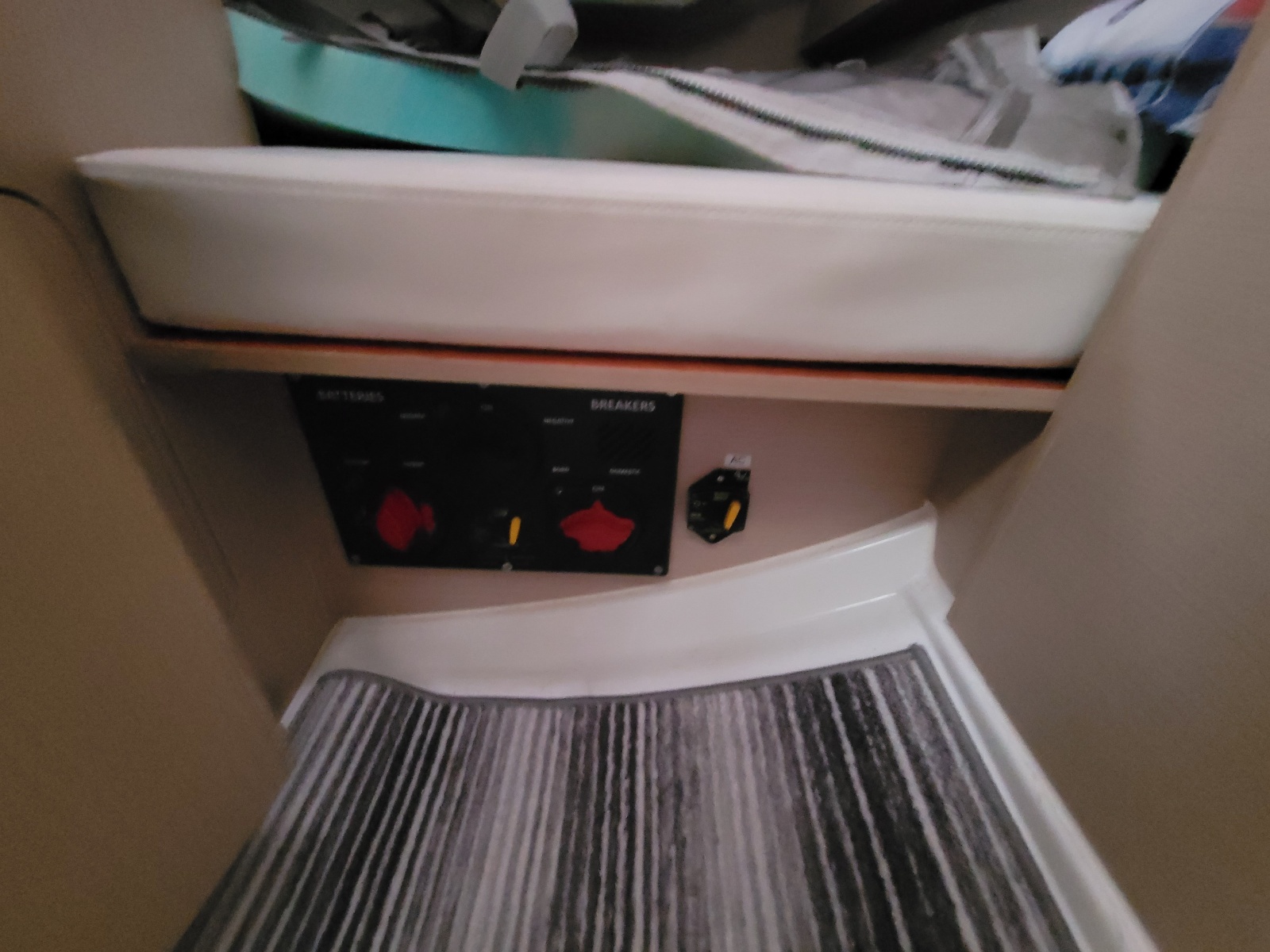 30' 2020 Beneteau 30.1