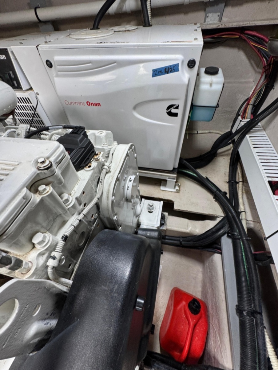 52' 2015 Sea Ray Sundancer 510