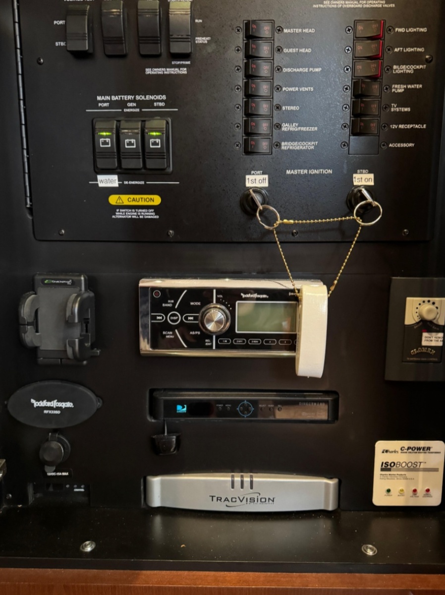 52' 2015 Sea Ray Sundancer 510