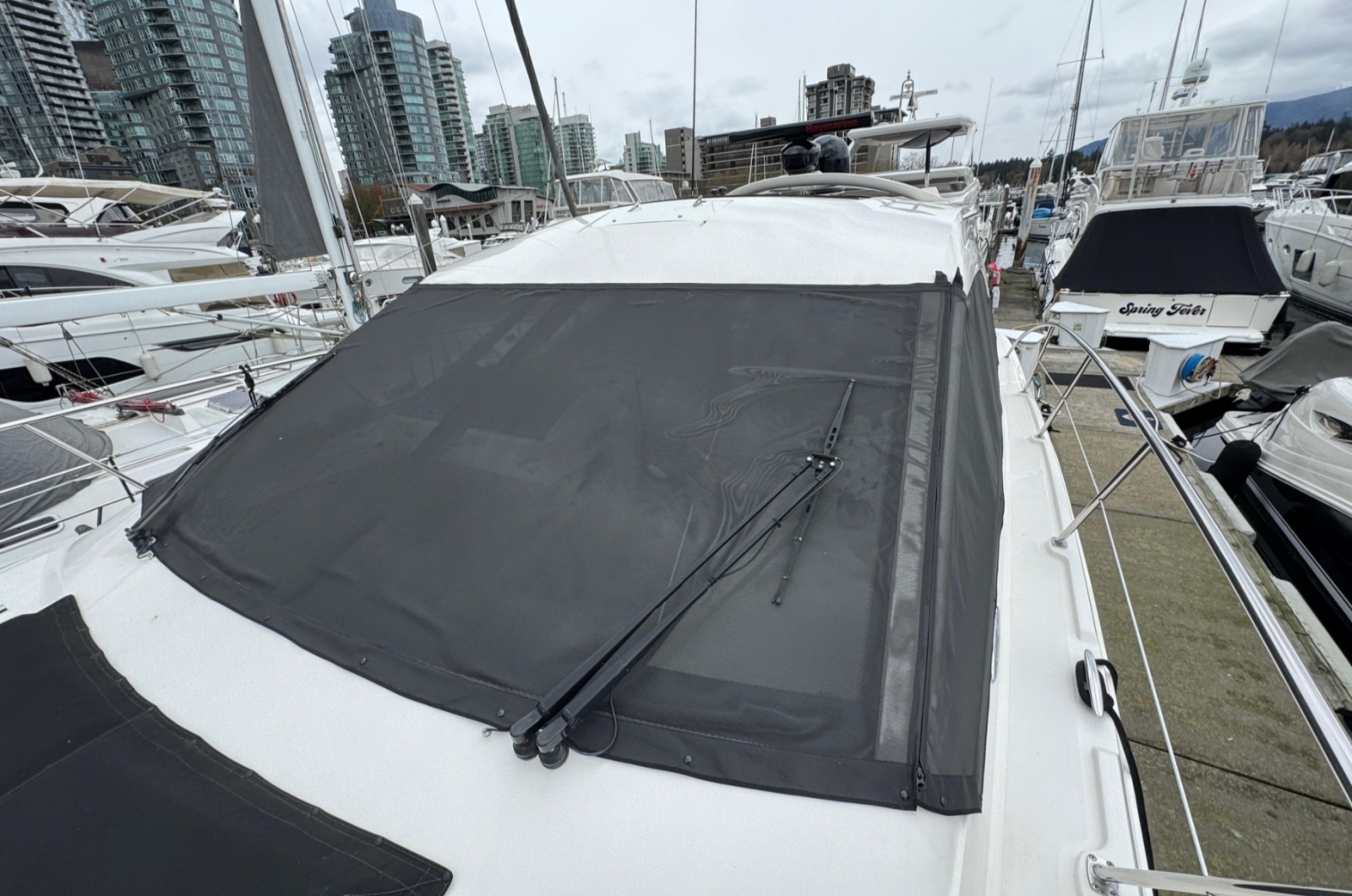 52' 2015 Sea Ray Sundancer 510