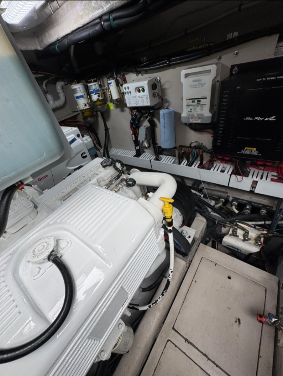 52' 2015 Sea Ray Sundancer 510